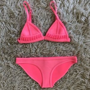 Triangl Neon Pink Crochet Bikini Set